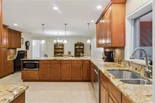 101 Ronele Dr, Brandon, FL 33511 - Photo 19