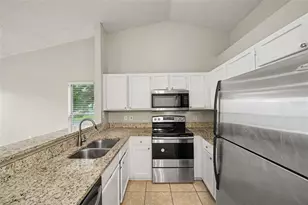 1034 Clovercrest Rd, Orlando, FL 32811 - Photo 9