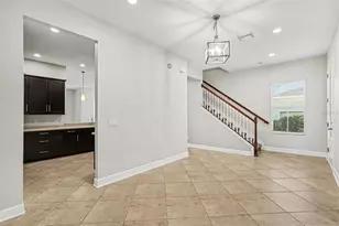 11188 Grand Winthrop Ave, Riverview, FL 33578 - Photo 5