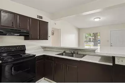 1015 Emeralda Road, Orlando, FL 32808 - Photo 5