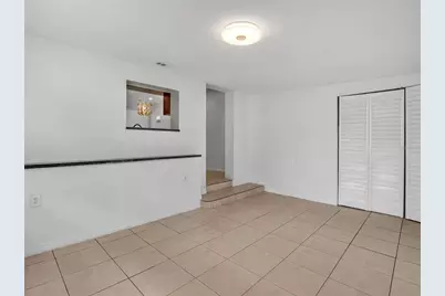 7413 N Arrawana Avenue, Tampa, FL 33614 - Photo 11