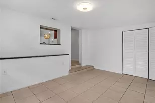 7413 N Arrawana Ave, Tampa, FL 33614 - Photo 11