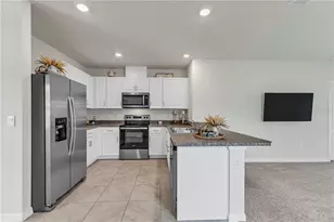 1702 Walnut Crk Dr, Kissimmee, FL 34744 - Photo 11