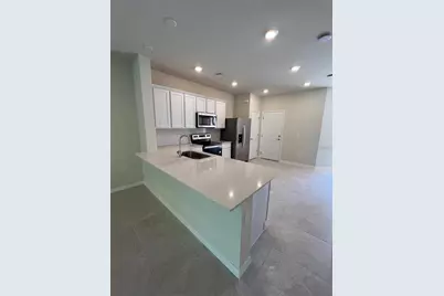 4793 Sparkling Shell Avenue, Kissimmee, FL 34746 - Photo 3
