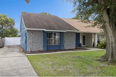 3244 Laurel Dale Drive, Tampa, FL 33618 - Photo 1