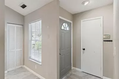 3244 Laurel Dale Drive, Tampa, FL 33618 - Photo 3