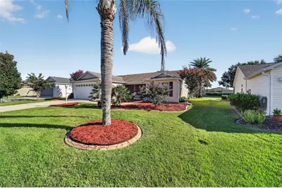 1563 Hollyberry Place, The Villages, FL 32162 - Photo 5
