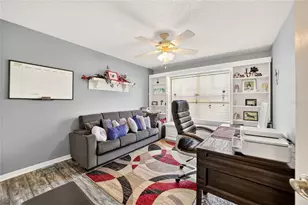 1563 Hollyberry Pl, The Villages, FL 32162 - Photo 23