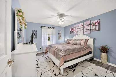 1563 Hollyberry Place, The Villages, FL 32162 - Photo 19
