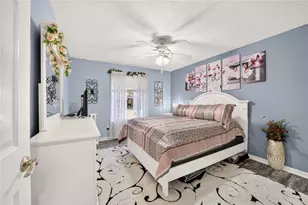 1563 Hollyberry Pl, The Villages, FL 32162 - Photo 19
