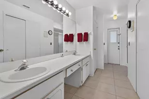1016 Lester Ridge Ct, Kissimmee, FL 34747 - Photo 15