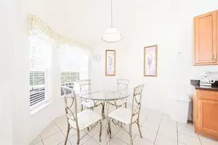 723 Old Bridge Cir, Davenport, FL 33897 - Photo 5