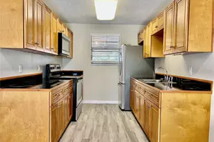 1820 Central Park Ave, Orlando, FL 32807 - Photo 3