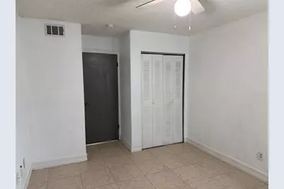 4658 Commander Drive #813, Orlando, FL 32822 - Photo 3
