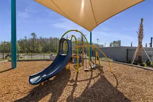 10173 Milestone Cir, Orlando, FL 32832 - Photo 29