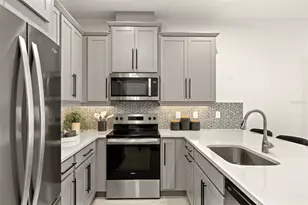 10173 Milestone Cir, Orlando, FL 32832 - Photo 5