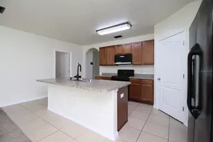 3238 Bayou Bay Dr, Lakeland, FL 33811 - Photo 5