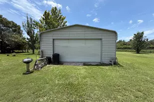 3707 36th St E, Bradenton, FL 34208 - Photo 5