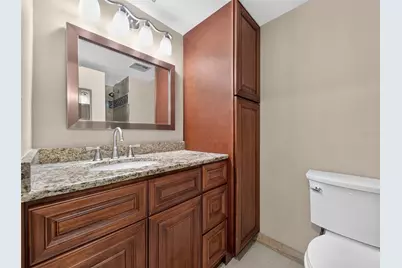 5314 Indian Creek Drive #D08, Orlando, FL 32811 - Photo 11