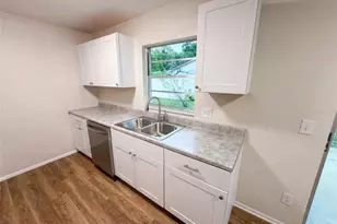 8310 Rolling Log Dr, Orlando, FL 32817 - Photo 17