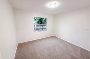 8310 Rolling Log Dr, Orlando, FL 32817 - Photo 11
