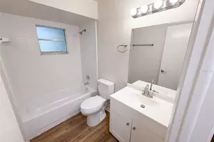 8310 Rolling Log Dr, Orlando, FL 32817 - Photo 13