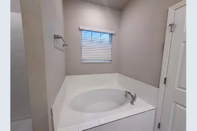 538 Venetian Palms Boulevard, New Smyrna Beach, FL 32168 - Photo 11