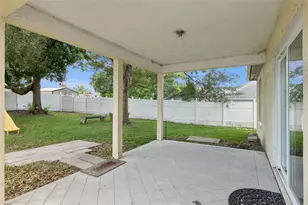 939 Cloverleaf Blvd, Deltona, FL 32725 - Photo 15