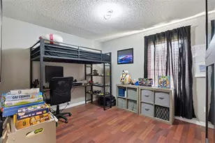 939 Cloverleaf Blvd, Deltona, FL 32725 - Photo 9
