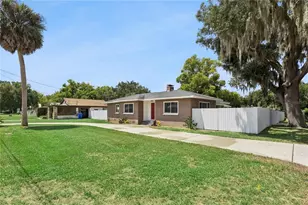723 N Rockingham Ave, Tavares, FL 32778 - Photo 5