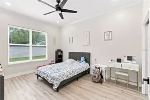 7746 Debeaubien Dr, Orlando, FL 32835 - Photo 29