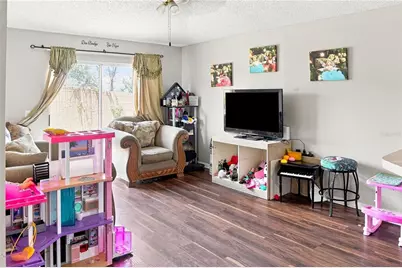 4243 Mendenwood Lane, Orlando, FL 32826 - Photo 3