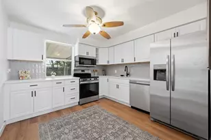7242 Lynnwood Ave N, Saint Petersburg, FL 33710 - Photo 23