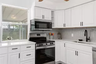 7242 Lynnwood Ave N, Saint Petersburg, FL 33710 - Photo 27