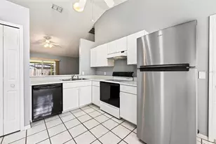 14411 Desilu Dr, Orlando, FL 32832 - Photo 9