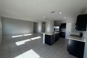 1109 Lexington Ln, Haines City, FL 33844 - Photo 3