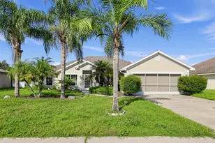 107 Sanderling Dr, Winter Haven, FL 33881 - Photo 1