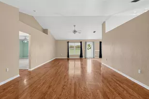 107 Sanderling Dr, Winter Haven, FL 33881 - Photo 9