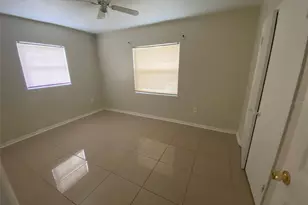 2605 Pembrook Dr, Orlando, FL 32810 - Photo 9