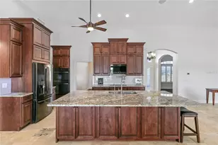 655 Caledonia Pl, Sanford, FL 32771 - Photo 15