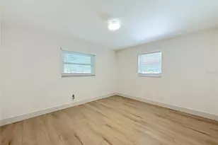 1931 Valencia Way, Clearwater, FL 33764 - Photo 19