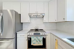 1931 Valencia Way, Clearwater, FL 33764 - Photo 11