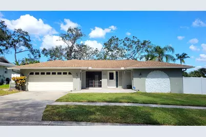 215 Meadowcross Drive, Safety Harbor, FL 34695 - Photo 1