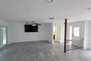 215 Meadowcross Dr, Safety Harbor, FL 34695 - Photo 5