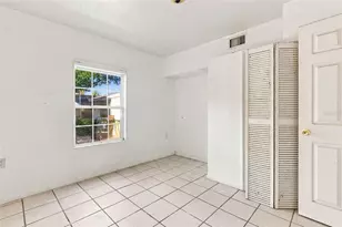 1672 10th St, Sarasota, FL 34236 - Photo 15