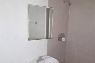 1672 10th St, Sarasota, FL 34236 - Photo 5