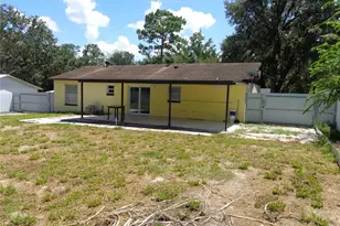 2305 NE 38th St, Ocala, FL 34479 - Photo 15