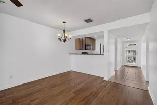 3004 Plaza Terrace Dr, Orlando, FL 32803 - Photo 9