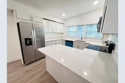7913 Tidewater Trail, Tampa, FL 33619 - Photo 7
