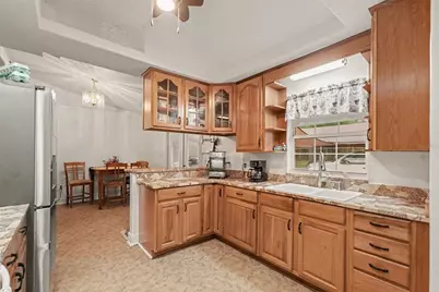 9172 Kedrone Drive, Ridge Manor Estates, FL 33597 - Photo 11